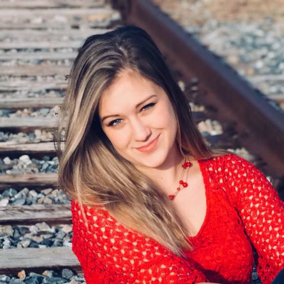 Meet your Posher, Natalie - Picture 1 of 1